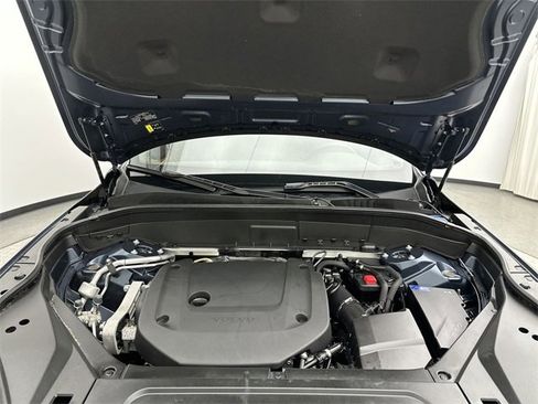 Certified 2023 Volvo XC90 B6 Plus w/ Protection Package Premier image 27