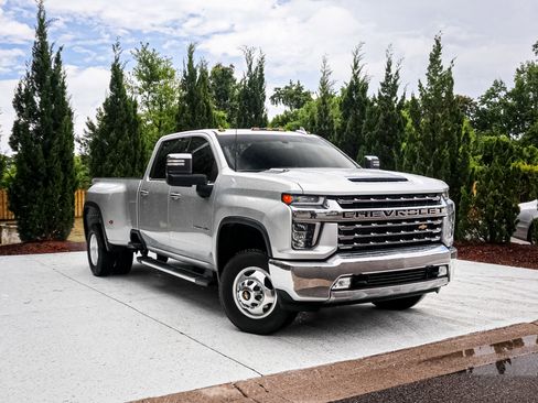 Used 2021 Chevrolet Silverado 3500 LTZ w/ LTZ Convenience Package AWD/4WD image 2