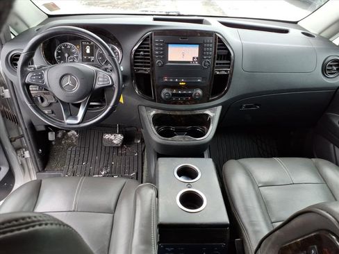Used 2016 Mercedes-Benz Metris Passenger image 15