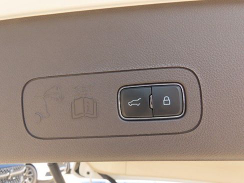 Used 2023 Lincoln Aviator Reserve w/ Jet Package RWD image 13