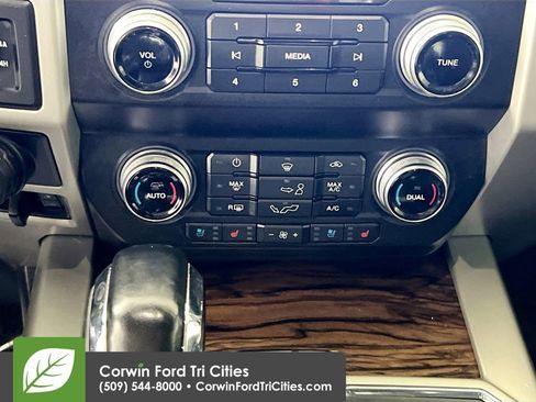 Used 2020 Ford F150 Lariat w/ Equipment Group 502A Luxury image 9