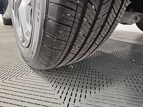 Used 2024 Honda Accord EX image 40