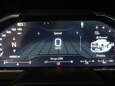 Used 2024 GMC Sierra 2500 AT4 image 26