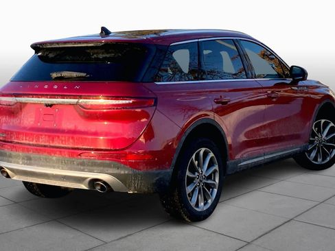 Used 2021 Lincoln Corsair AWD w/ Premium Package image 12