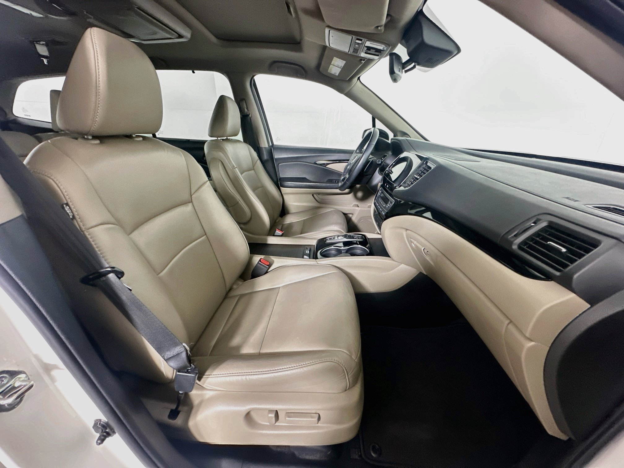 Used 2019 Honda Pilot Touring image 34