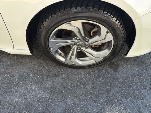 Used 2019 Honda Accord EX-L image 39