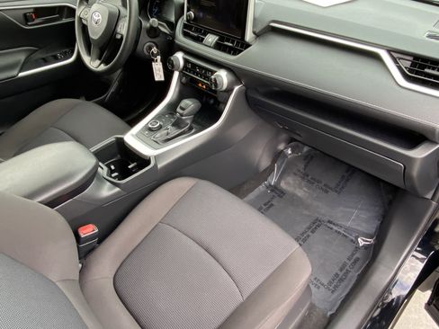 Certified 2025 Toyota RAV4 LE image 9