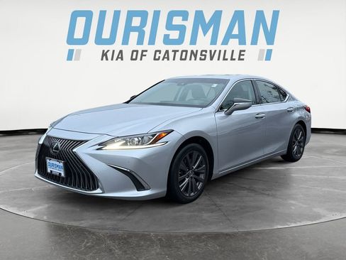 Used 2021 Lexus ES 350 w/ Premium Package image 2