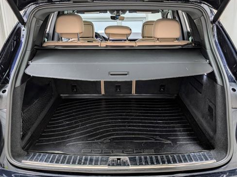 Used 2022 Porsche Cayenne image 20