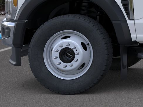 New 2025 Ford F550 4x4 Regular Cab Super Duty image 19