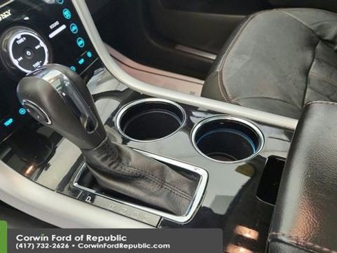 Used 2012 Ford Edge Limited image 18