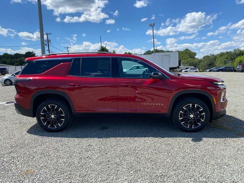New 2026 Chevrolet Traverse LT w/ Sun and Wheel Package image 2