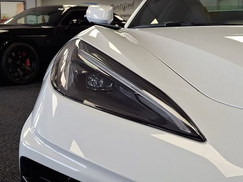 Used 2023 Chevrolet Corvette Stingray Preferred Conv w/ Z51 Performance Package RWD image 11