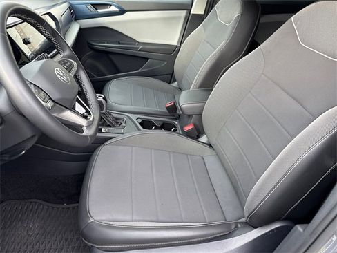 Certified 2023 Volkswagen Taos SE w/ Black Wheel Package image 37