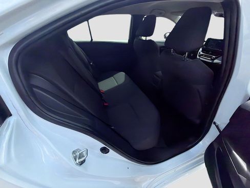 Used 2022 Toyota Corolla LE image 27