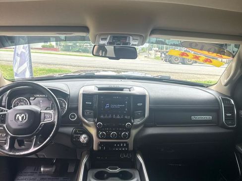 Used 2019 RAM 1500 Laramie AWD/4WD image 27