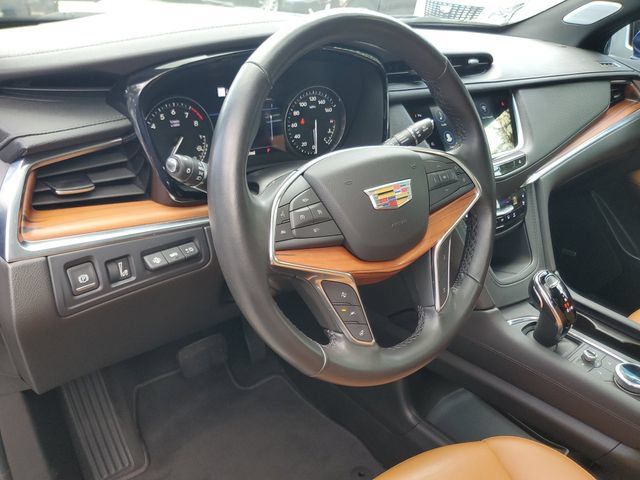 Certified 2023 Cadillac XT5 Premium Luxury w/ Technology Package FWD image 19
