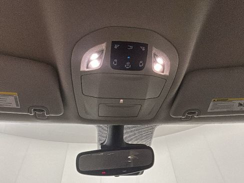 Used 2024 Chrysler Pacifica Limited FWD image 29