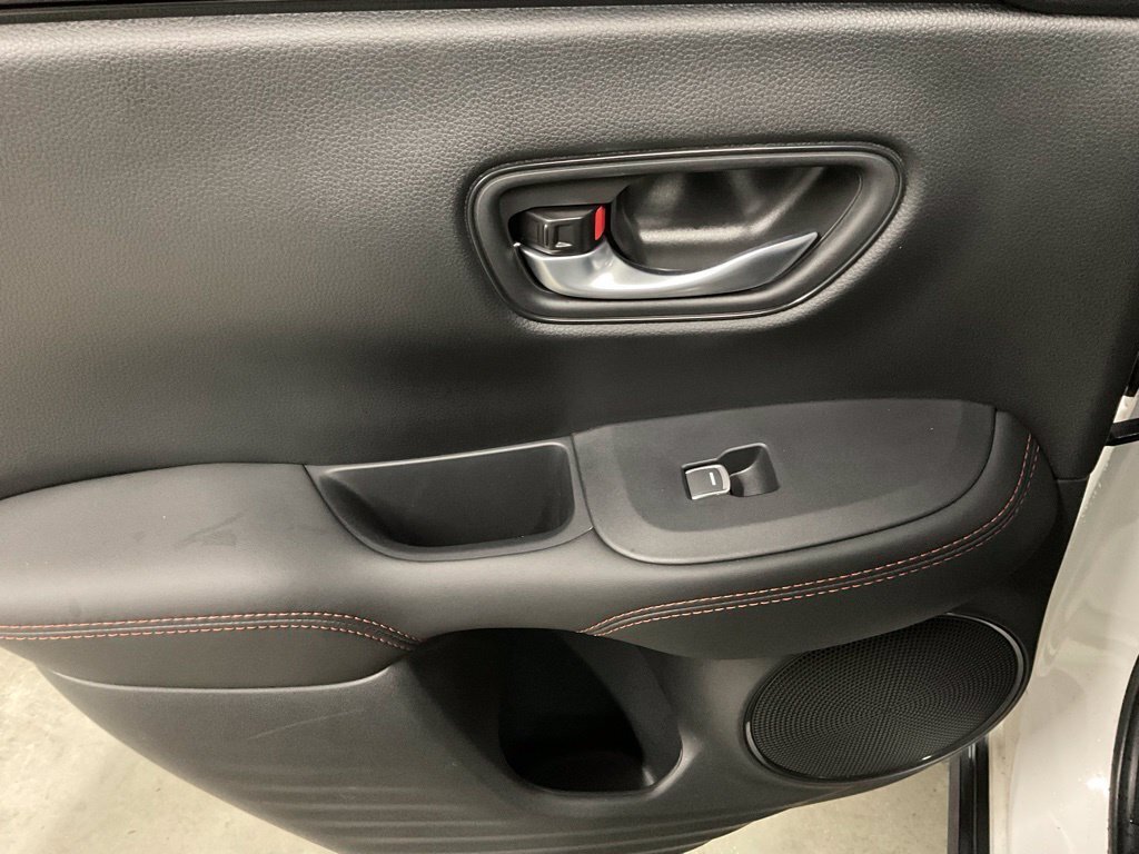 Certified 2026 Honda HR-V Sport image 32