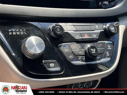 Used 2021 Chrysler Voyager LX FWD image 22