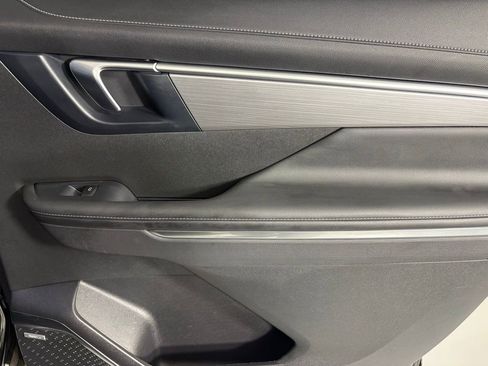 Used 2025 Buick Enclave Preferred image 15