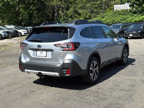 Used 2022 Subaru Outback Limited XT AWD/4WD image 6