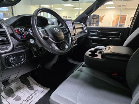 Used 2024 RAM 2500 Big Horn image 16