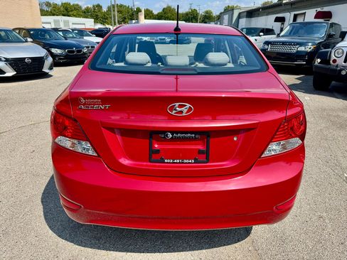 Used 2013 Hyundai Accent GLS w/ Premium Pkg image 9