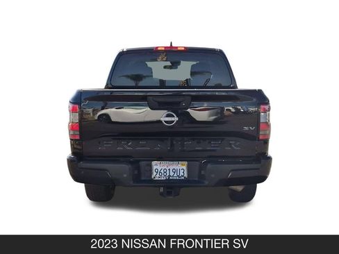 Used 2023 Nissan Frontier SV w/ Technology Package RWD image 8