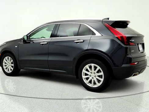Used 2023 Cadillac XT4 Luxury w/ Cold Weather Package AWD/4WD image 7