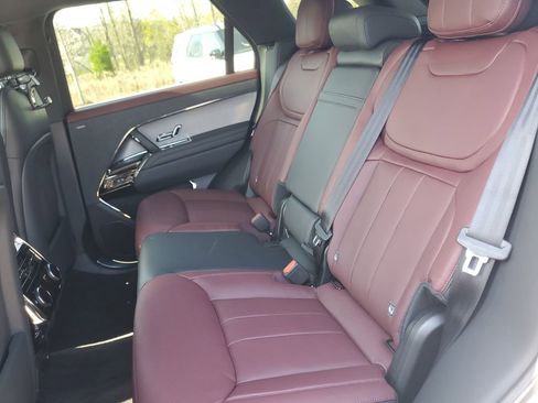 New 2026 Land Rover Range Rover Sport Dynamic SE AWD/4WD image 31