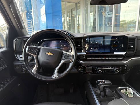 Used 2023 Chevrolet Silverado 1500 LTZ AWD/4WD image 19