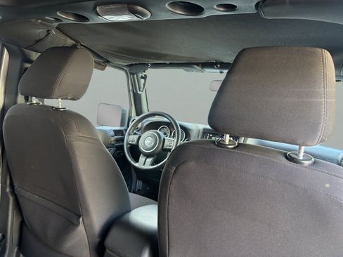 Used 2013 Jeep Wrangler Unlimited Sport AWD/4WD image 27