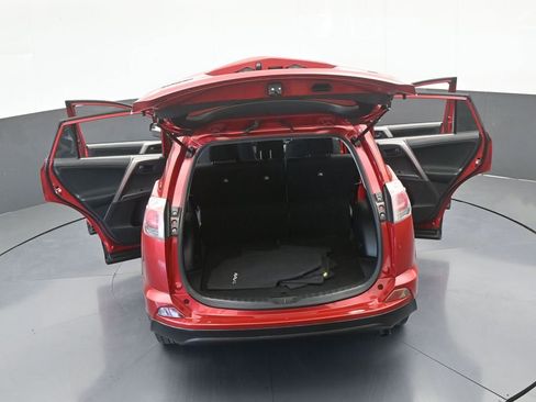 Used 2017 Toyota RAV4 LE image 65