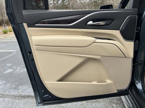 Used 2021 Cadillac Escalade ESV Premium Luxury w/ Driver Assist Tech Package image 59