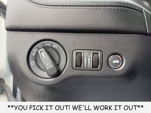Used 2021 Dodge Charger Scat Pack w/ Plus Group RWD image 11