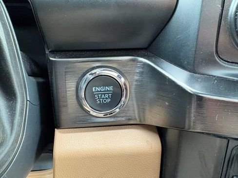 Certified 2024 Ford F250 Lariat w/ Lariat Ultimate Package AWD/4WD image 27