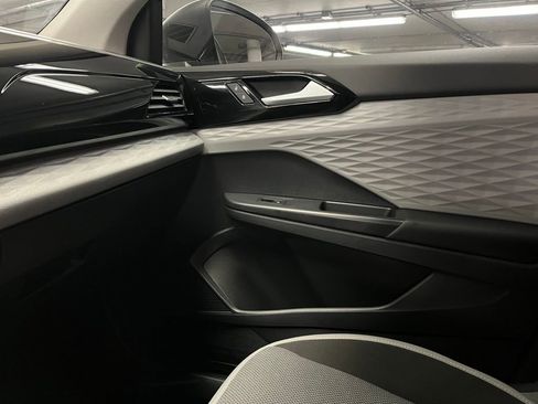 Used 2022 Volkswagen Taos S image 29