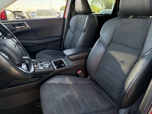 Used 2022 Mitsubishi Outlander SE image 22