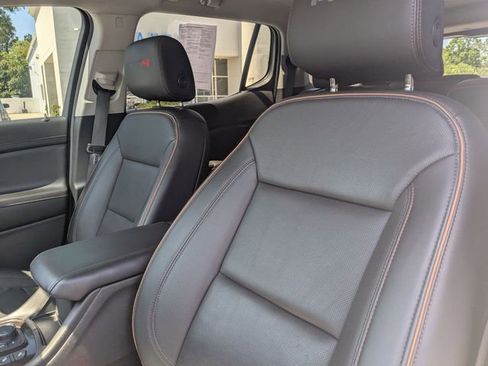 Used 2021 GMC Acadia AT4 AWD/4WD image 13
