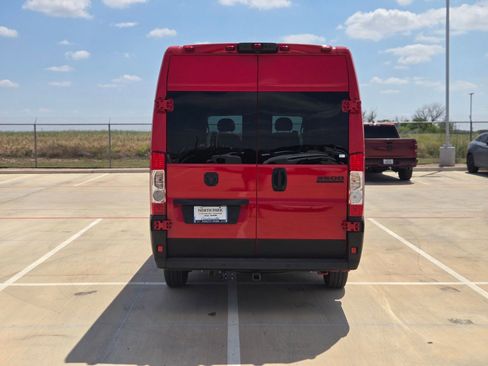 Used 2024 RAM ProMaster 3500 w/ Leather Interior Group FWD image 4