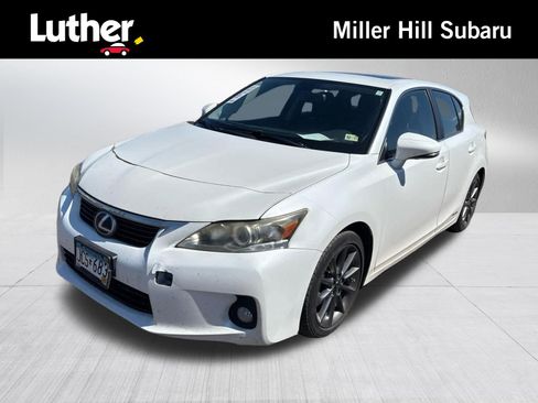 Used 2011 Lexus CT 200h Premium w/ Premium Audio Pkg FWD image 1