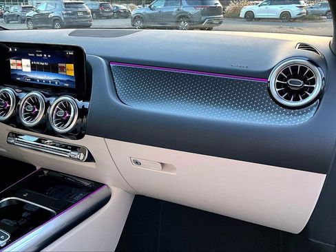 Used 2026 Mercedes-Benz GLA 250 4MATIC image 16