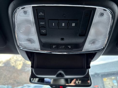 Used 2016 Jeep Grand Cherokee Limited image 61