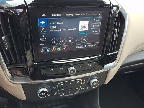 Used 2023 Chevrolet Traverse LT w/ Rear Camera Mirror Package AWD/4WD image 17