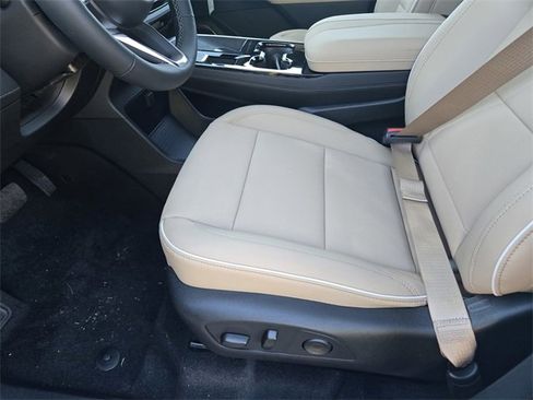 New 2026 Buick Enclave Preferred image 18