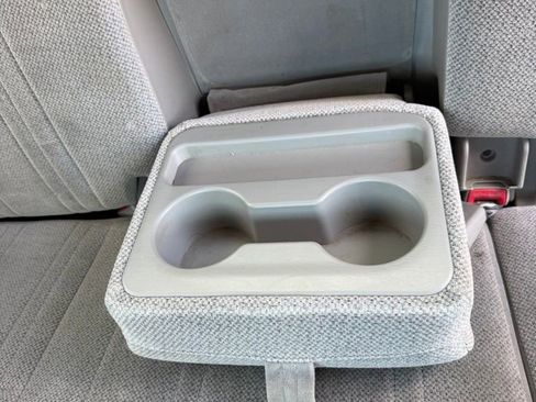 Used 2000 Toyota Tundra SR5 image 9