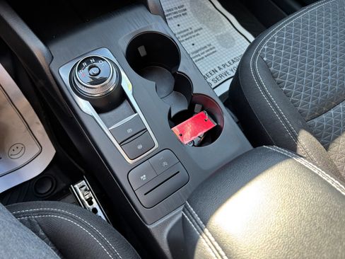 Used 2025 Ford Escape Active image 12