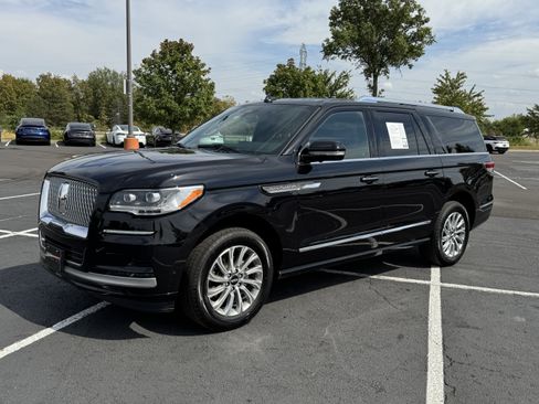 Used 2024 Lincoln Navigator L 4WD image 38