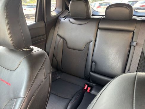 Used 2025 Jeep Compass Trailhawk w/ Trailer Tow Group image 38